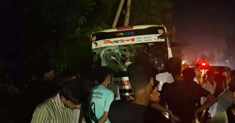 চট্টগ্রামে বাস-লেগুনা সংঘর্ষে নিহত বেড়ে ৪