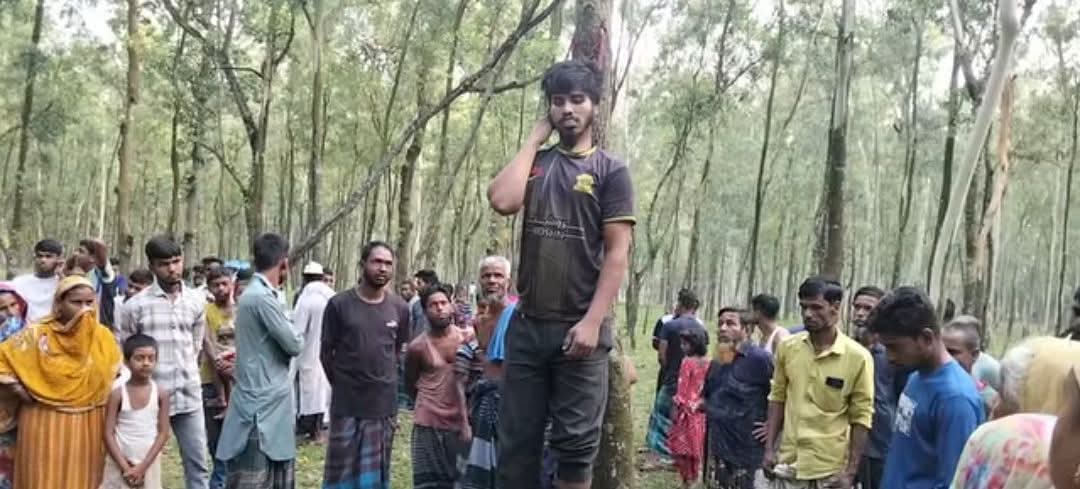 দিনাজপুর বীরগঞ্জে পাল্টাপুর গাছের সাথে ঝুলেছিলো রাসেলের মরদেহ।