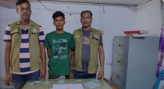 পটুয়াখালীতে ৪১ পিস ইয়াবাসহ মাদক ব্যবসায়ী আটক