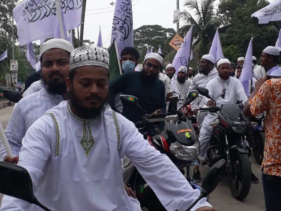 গোপালগঞ্জের কোটালীপাড়ায় কালিমার পতাকা নিয়ে মোটর সাইকেল শোভাযাত্রা
