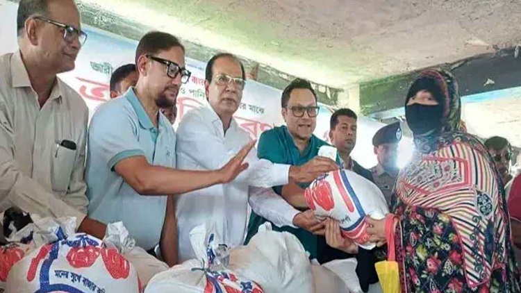 ভারী বৃষ্টি ও ভরাট খালই চট্টগ্রাম নগরীর জলাবদ্ধতার অন্যতম কারন : ত্রাণমন্ত্রী