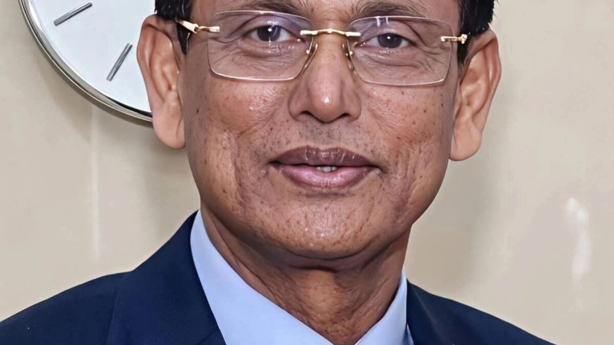 শিক্ষামন্ত্রীর পদত্যাগ দাবির রাজনীতি: ঠুনকো ইস্যুতে অস্থিরতার অপসংস্কৃতি বন্ধ হোক