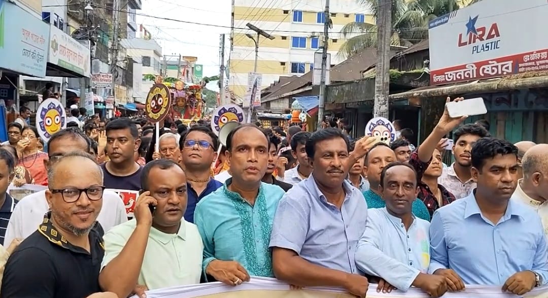 সুনামগঞ্জে জগন্নাথদেবের রথযাত্রা উপলক্ষে শোভাযাত্রা অনুষ্ঠিত