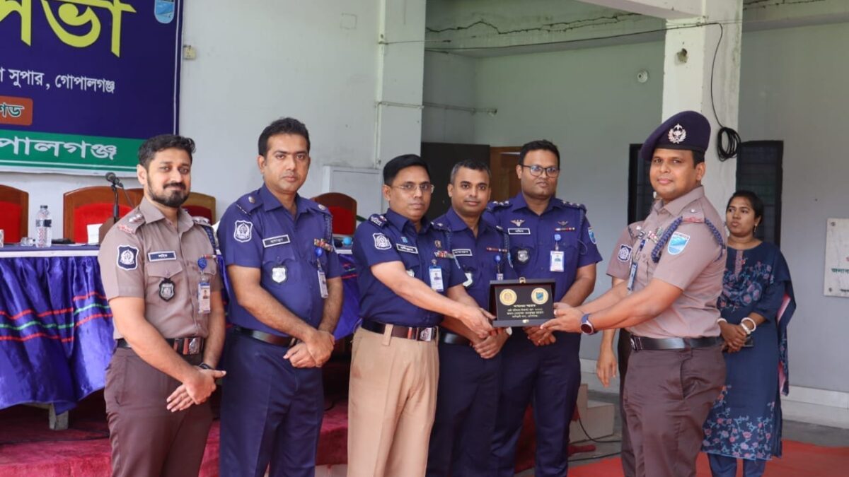 কাশিয়ানী থানার ওসি মোহাম্মদ মাহফুজুর রহমান গোপালগঞ্জ জেলার শ্রেষ্ঠ ওসি নির্বাচিত