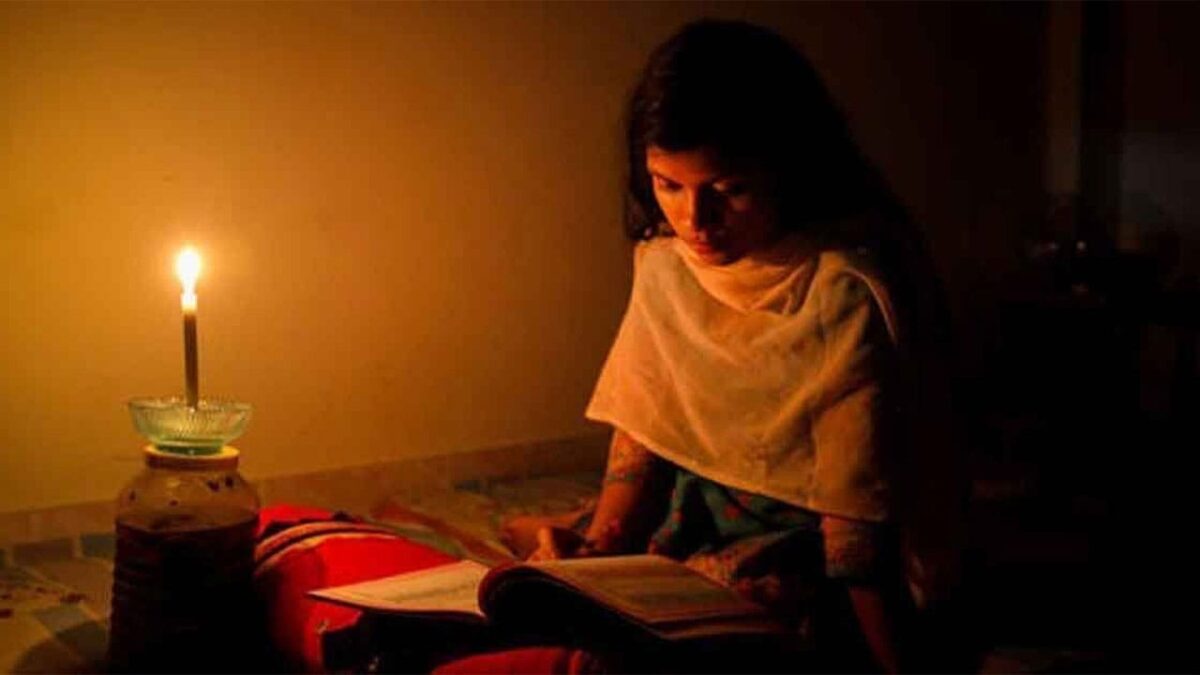 গোপালগঞ্জসহ টুঙ্গিপাড়ায় তীব্র বিদ্যুৎ সংকট, অনিয়মিত লোডশেডিংয়ে শিক্ষার্থী, ব্যবসায়ী ও সাধারণ মানুষের দুর্ভোগ চরমে