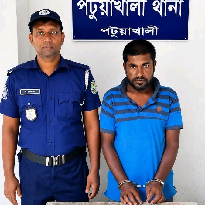 পটুয়াখালীতে পুলিশের মাদকবিরোধী অভিযান, গাঁজাসহ গ্রেপ্তার ১